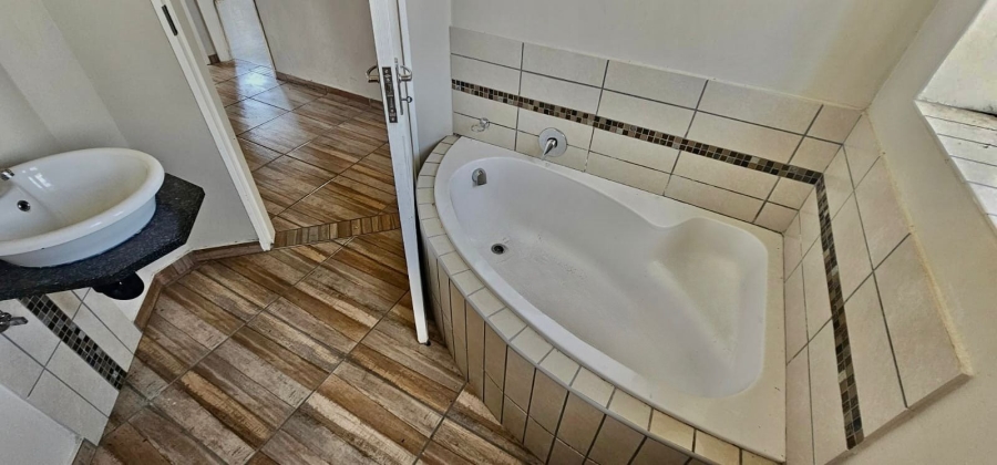 3 Bedroom Property for Sale in Waterval East North West